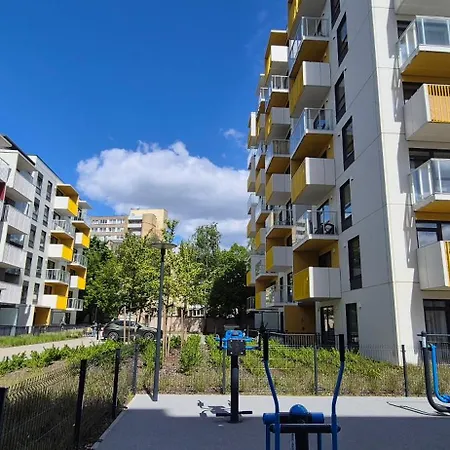 New Bright & Stylish 2br Apartment *