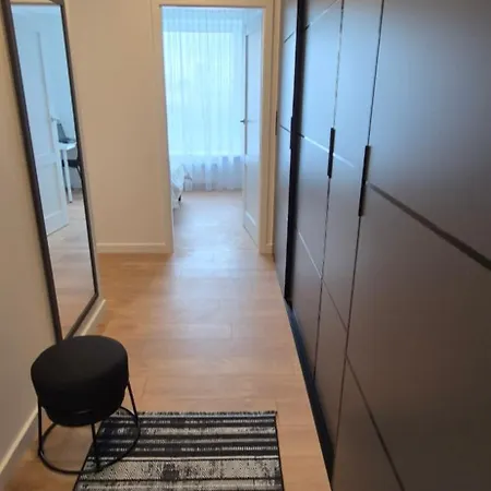 Apartment New Bright & Stylish 2br *