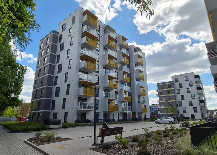 New Bright & Stylish 2br Lejlighed