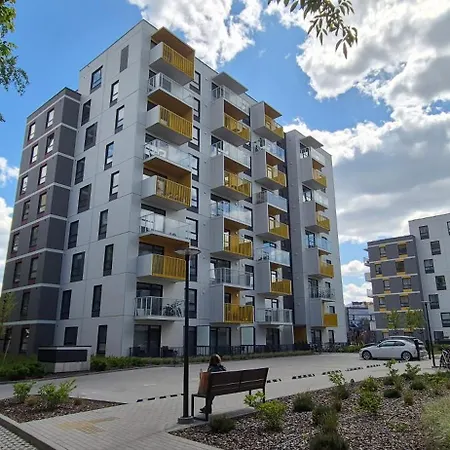 New Bright & Stylish 2br Апартаменти