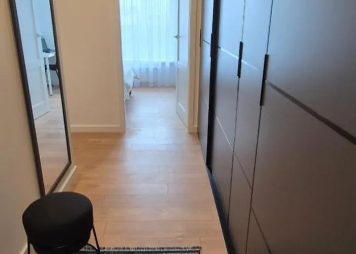 Apartment New Bright & Stylish 2br *